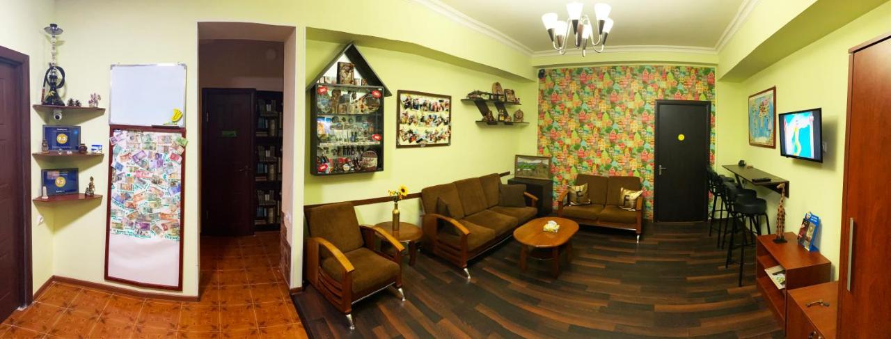 Friendship Hostel & Tours Erivan Exterior foto