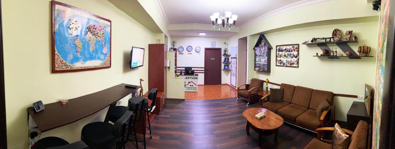 Friendship Hostel & Tours Erivan Exterior foto