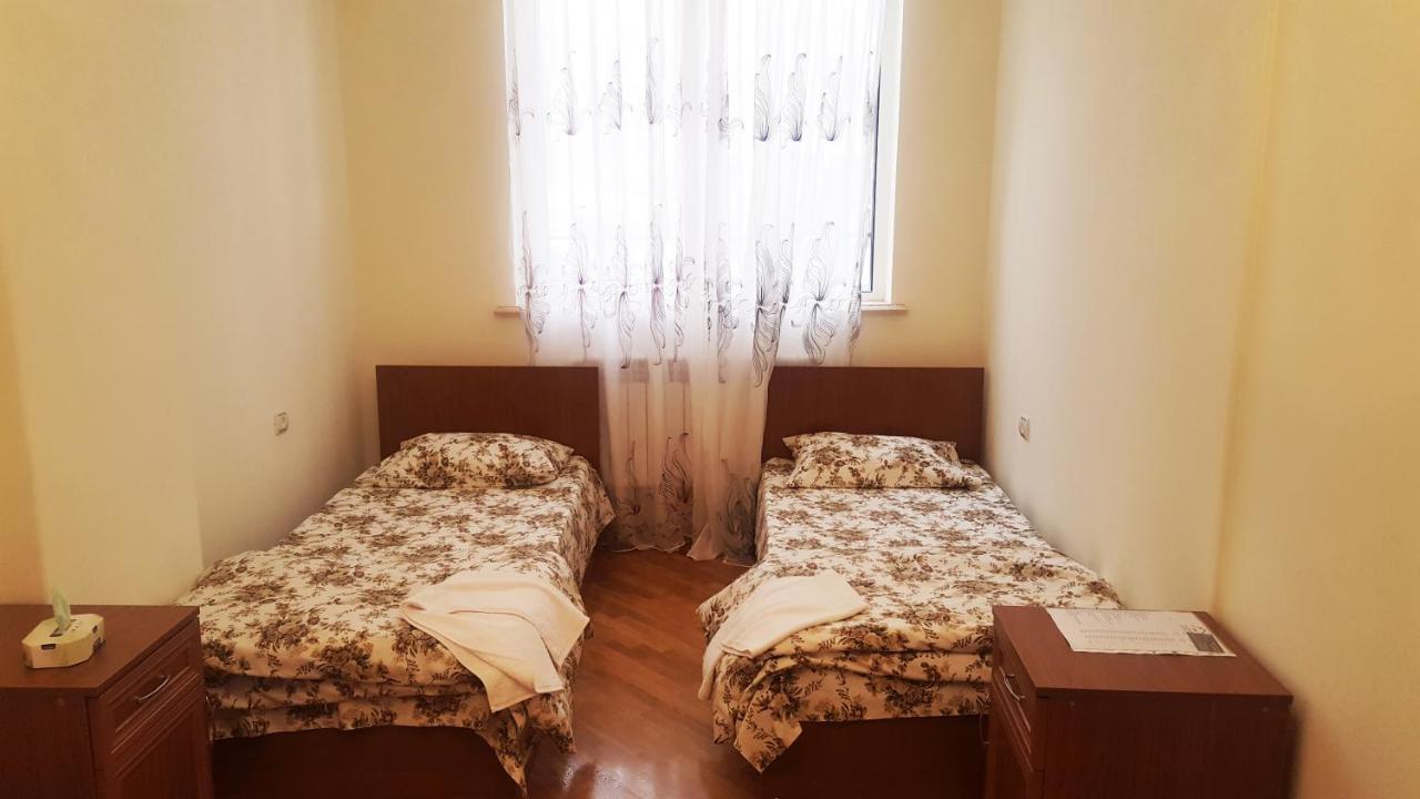 Friendship Hostel & Tours Erivan Exterior foto