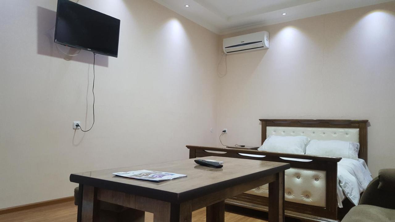 Friendship Hostel & Tours Erivan Exterior foto